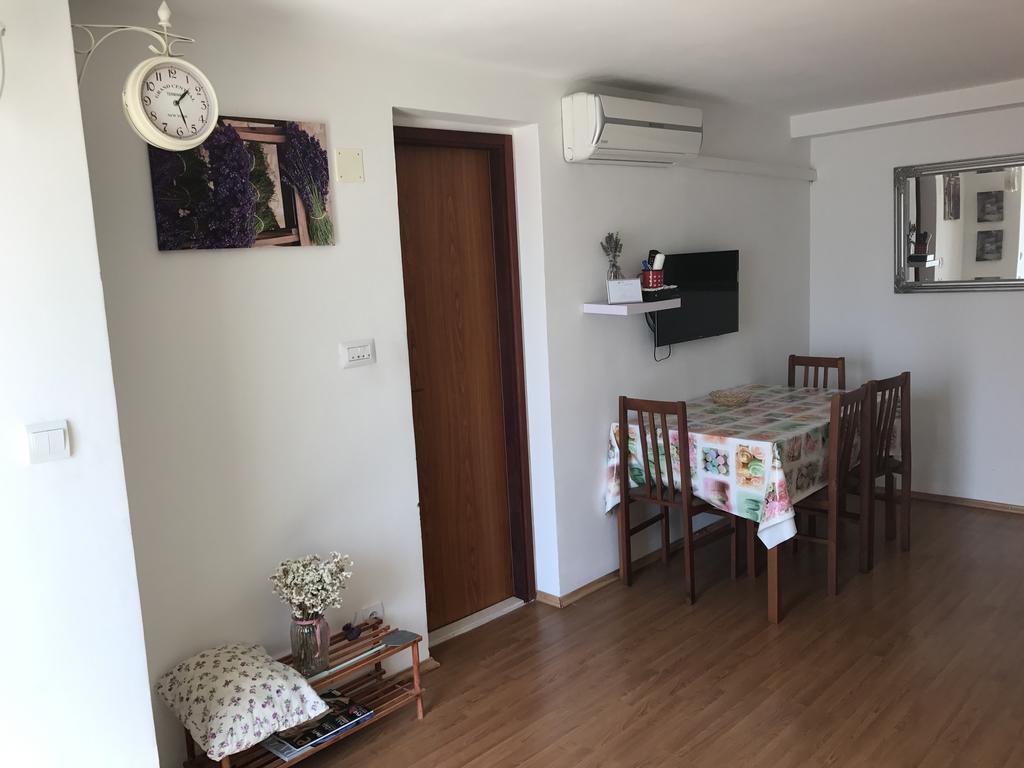 Apartment Culic Podstrana Kültér fotó